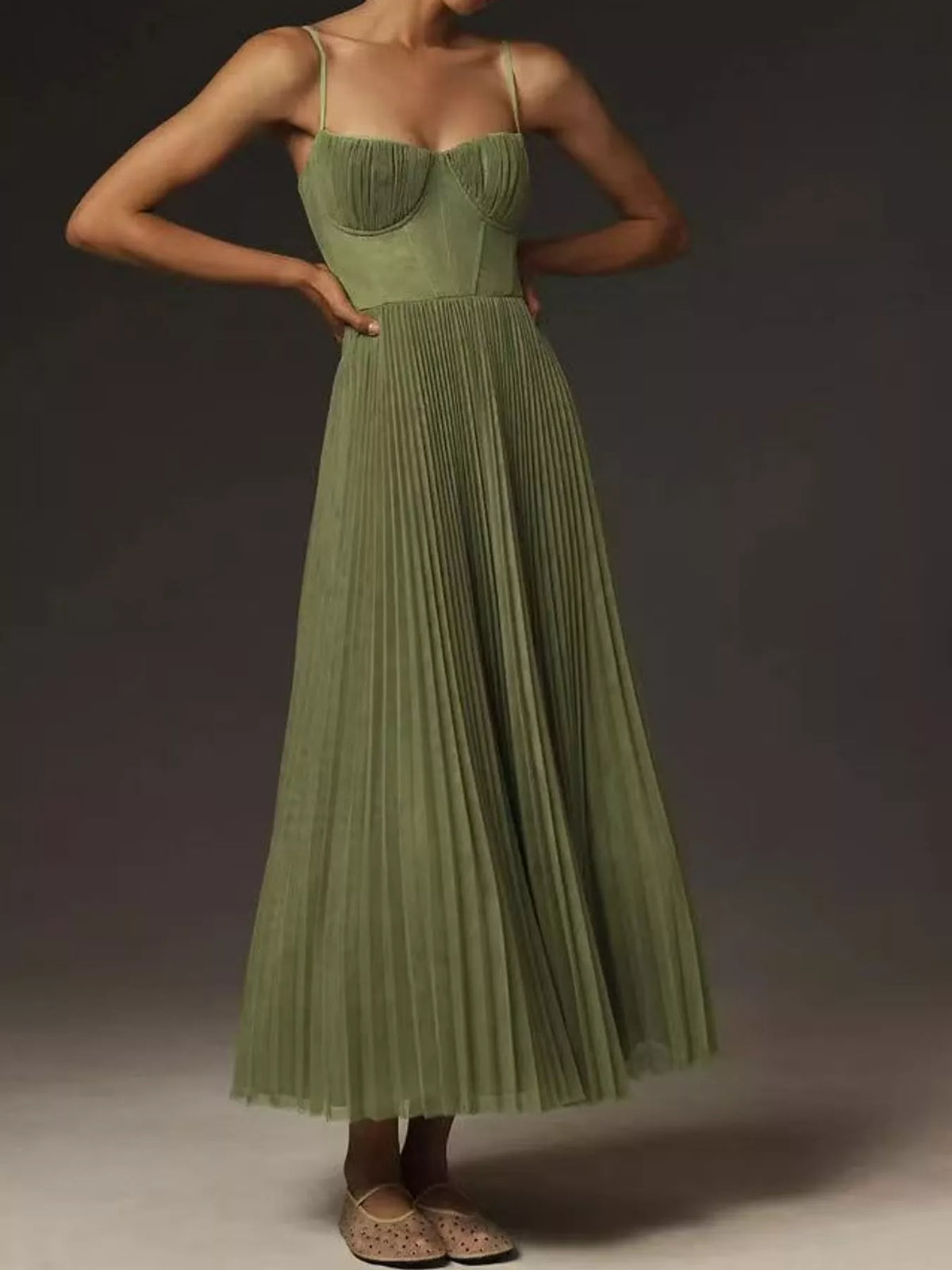 Saoirse Pleated Sweetheart Midi Dress in Green, on model