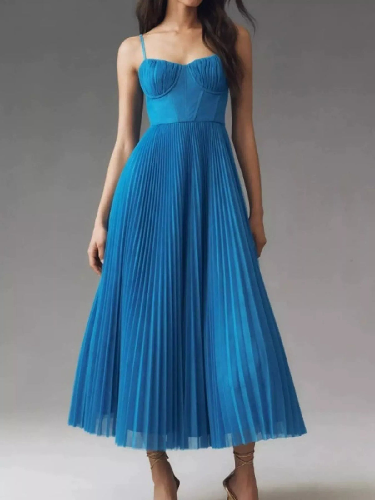 Saoirse Pleated Sweetheart Midi Dress in Blue, on model