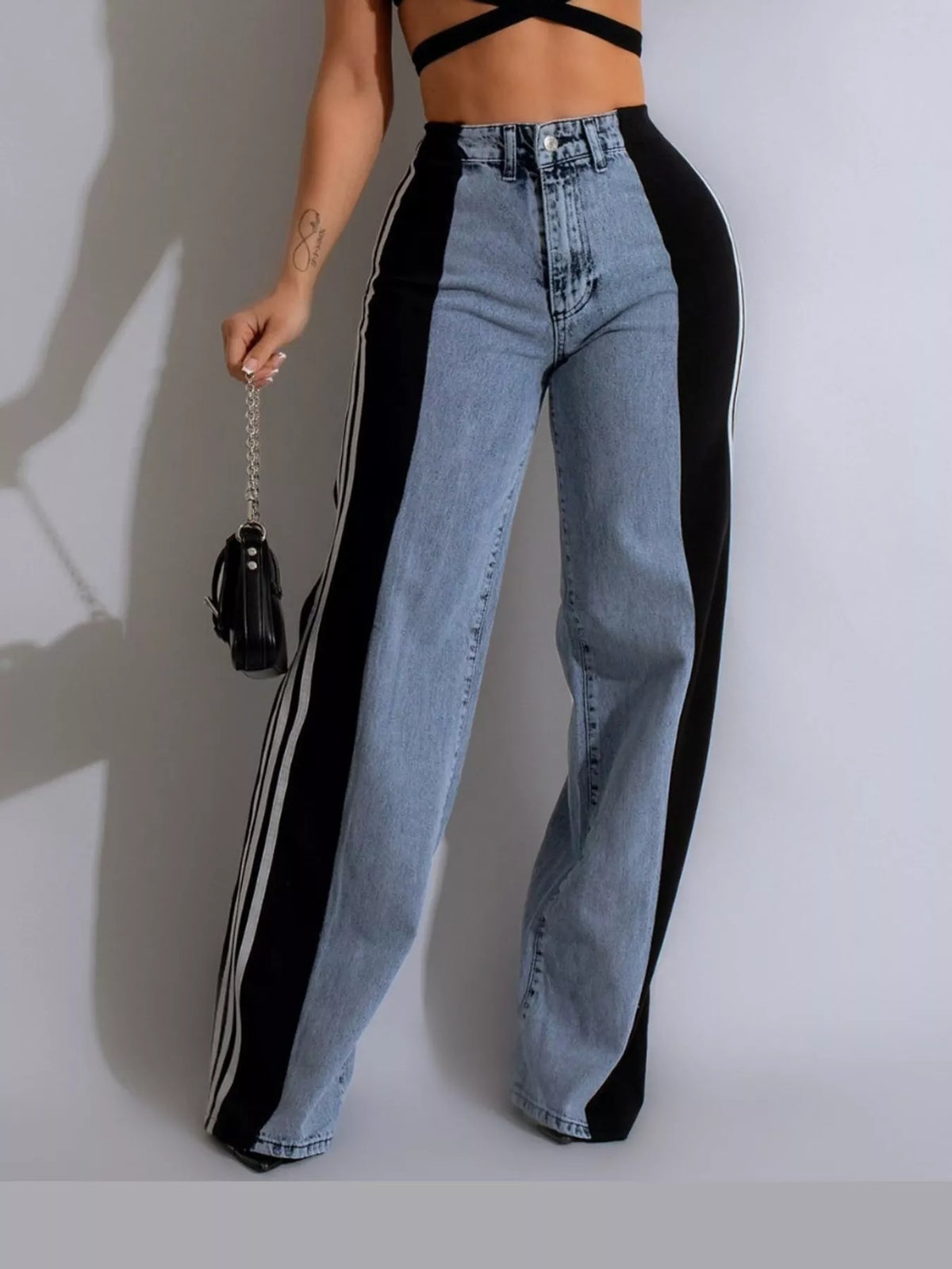 Zoe Side-Stripe Wide-Leg Jeans in Black, on model